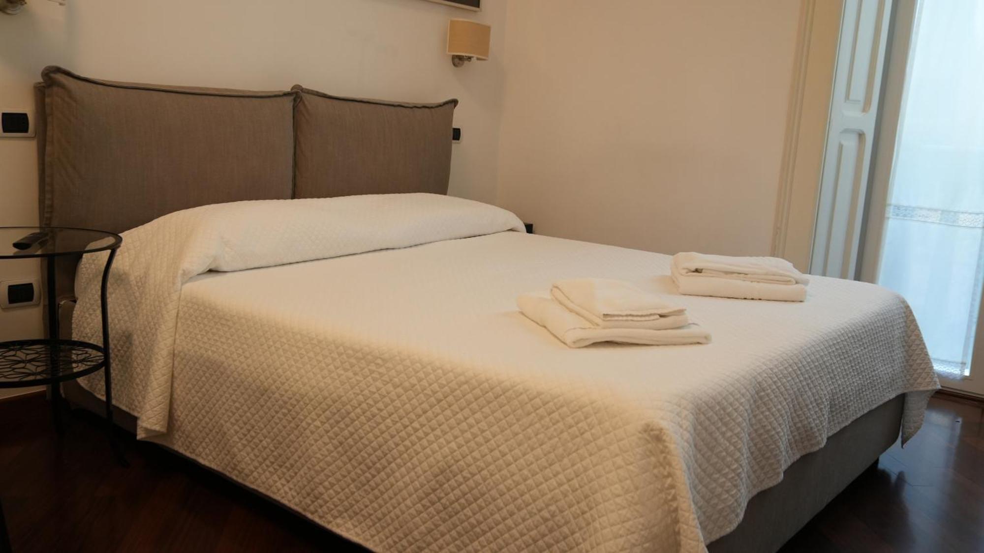 Luca Giordano 142 B&B Neapol Exteriér fotografie
